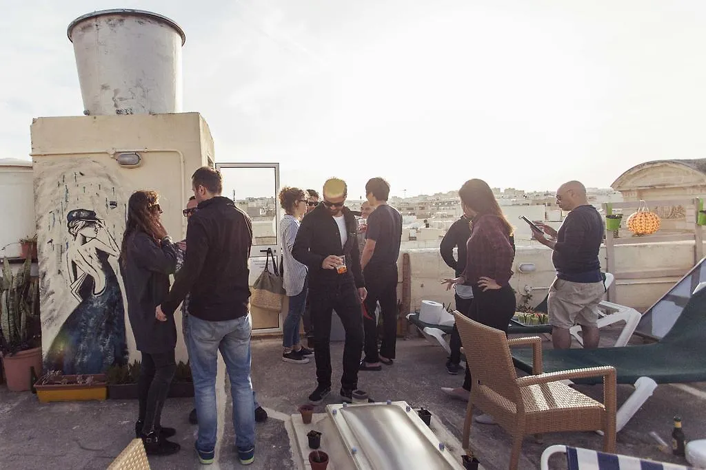 Granny'S Inn Hostel Sliema