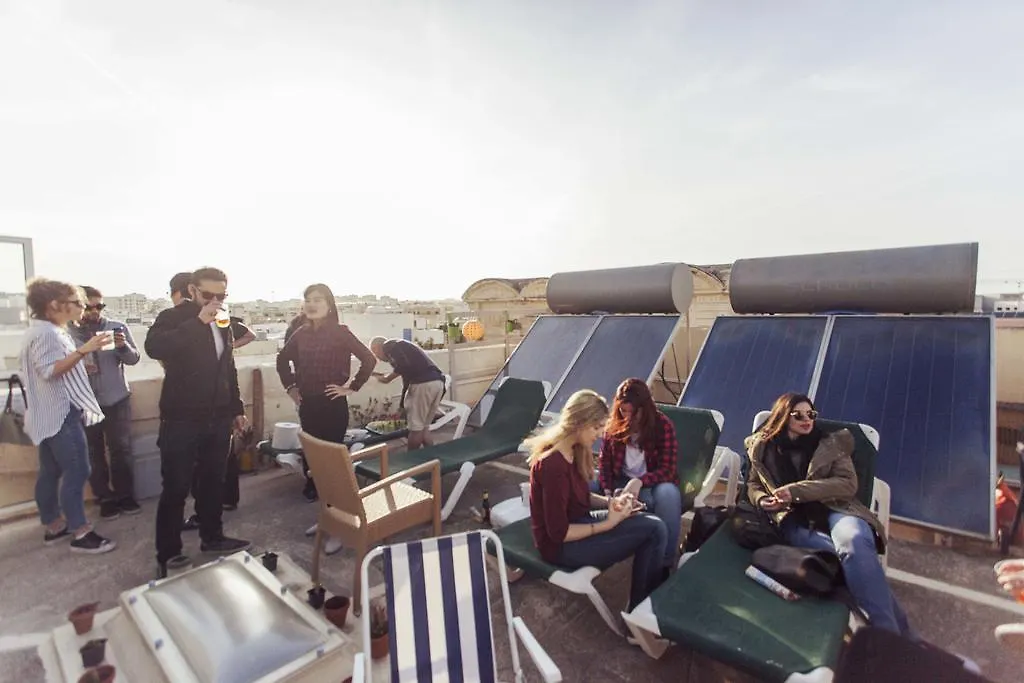 Granny'S Inn Hostel Sliema Malta