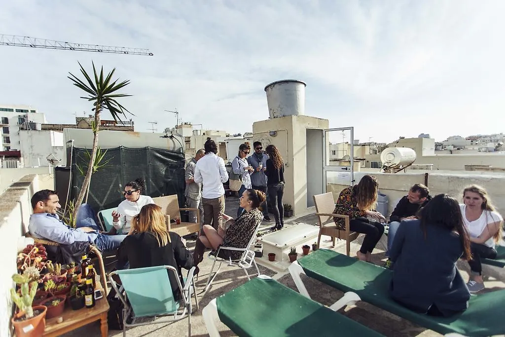 Granny'S Inn Hostel Sliema Malta